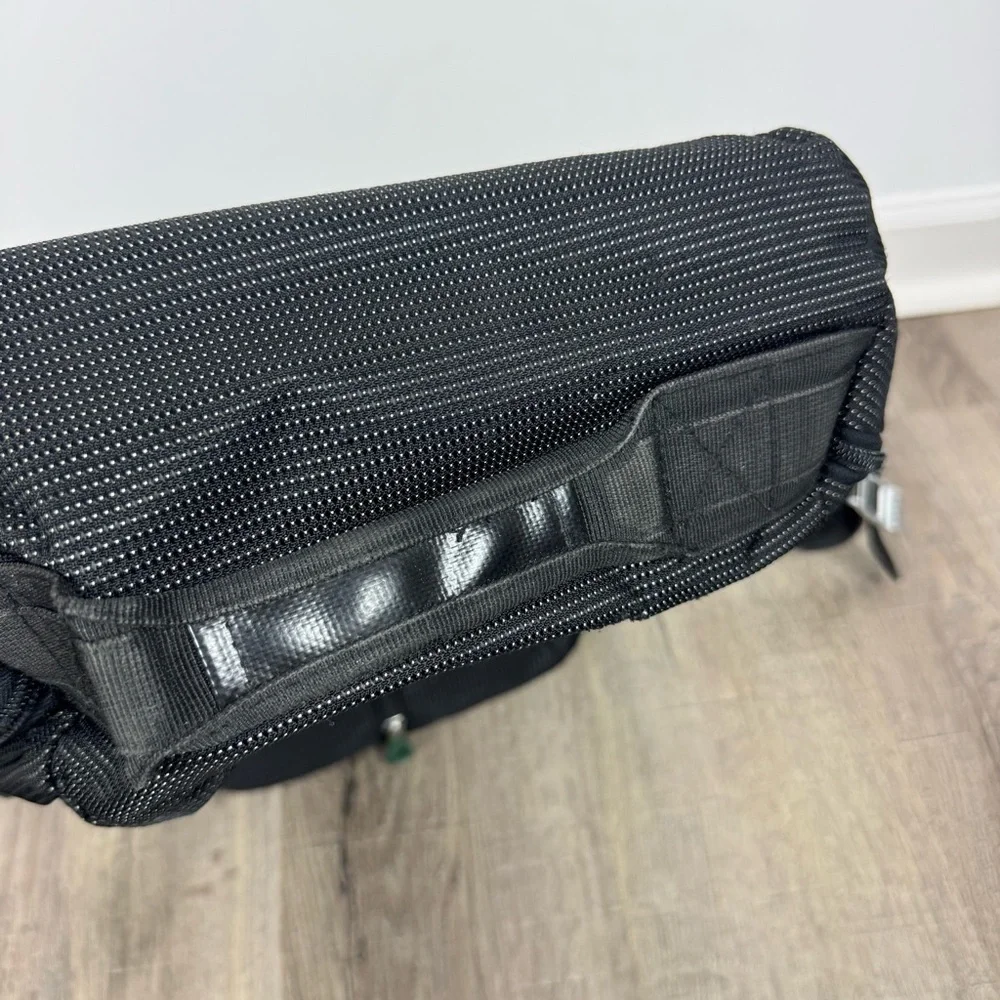 Thule Crossover Black Backpack Travel Laptop School Bag Multi Pocket Gorpcore